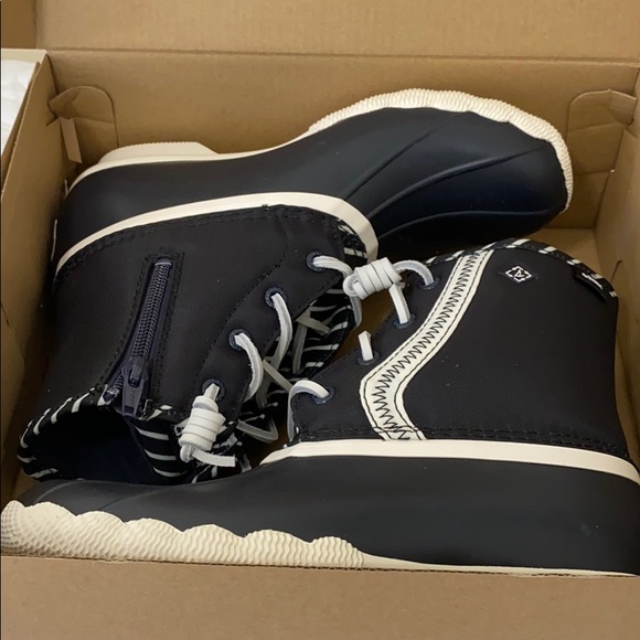 Sperry Saltwater Bionic navy  Duck Boot - Picture 9 of 10